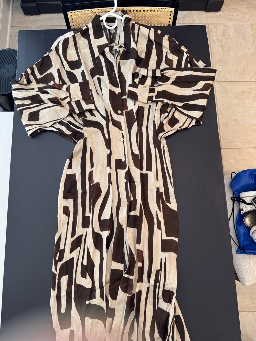 Massimo Dutti silk shirt dress in a bold brown, beige abstract design size 4